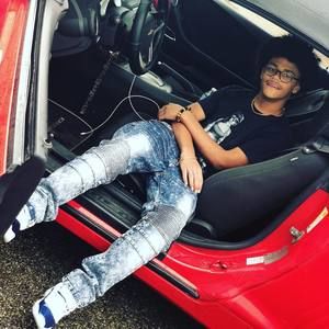 Meet your Posher, Tommy